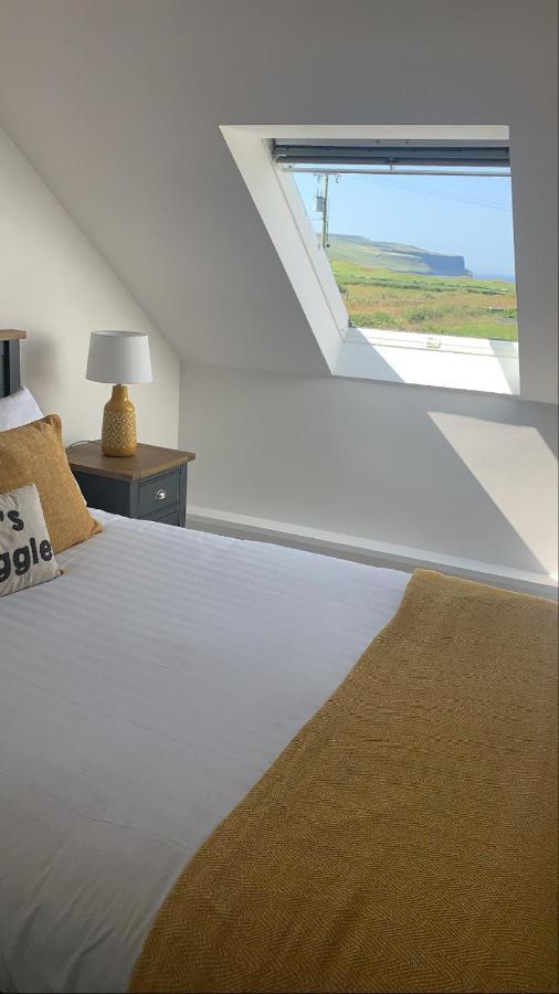 Gaoth Na Mara Hotel Дулин Екстериор снимка